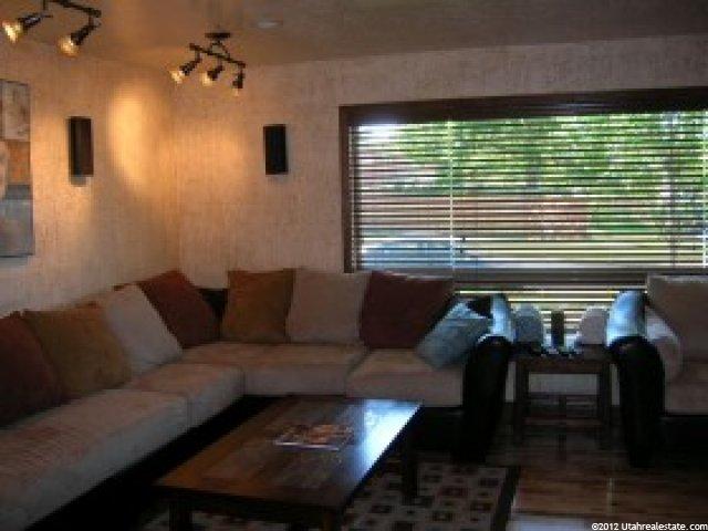 582 E 4400 S, South Ogden, UT 84403 — photo 2