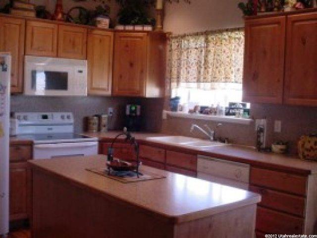 2884 W 3600 N, Farr West, UT 84404 — photo 2