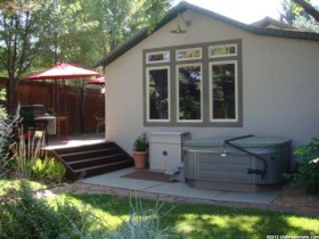 2207 Arbor Ln, Holladay, UT 84117 — photo 3