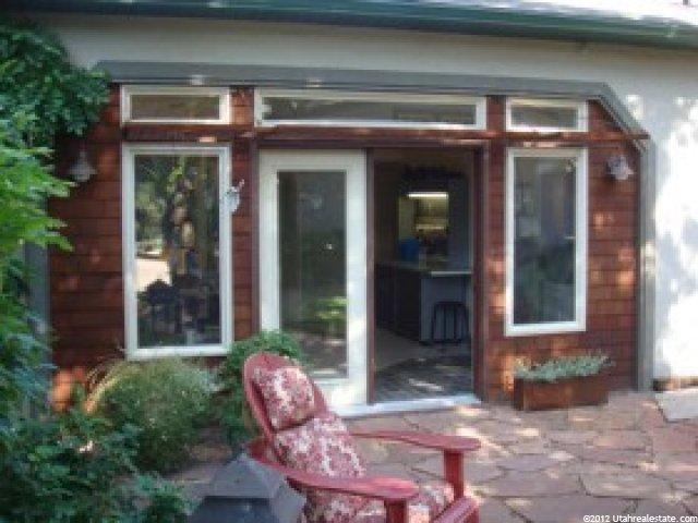 2207 Arbor Ln, Holladay, UT 84117 — photo 2