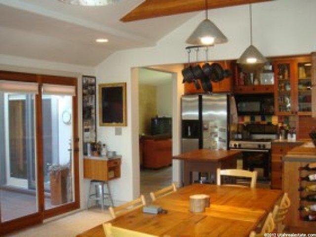 2207 Arbor Ln, Holladay, UT 84117 — photo 6
