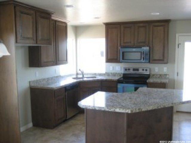 676 W Wasatch Way, Syracuse, UT 84075 — photo 4