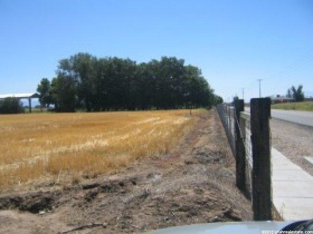 802 N 3200 W, Layton, UT 84041 — photo 2