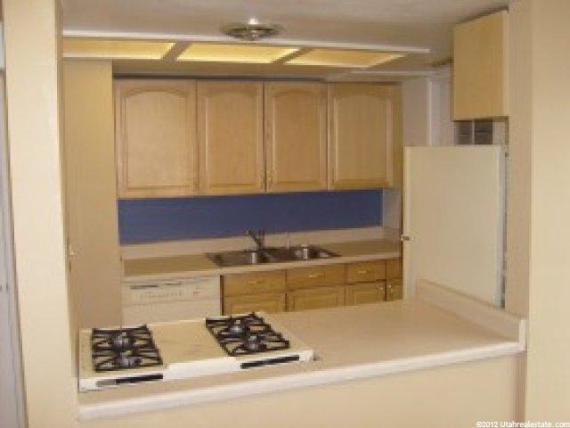 5394 S Tonalea Dr, Murray, UT 84107 — photo 2