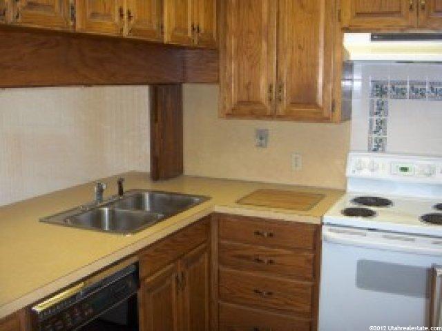 285 Temple View Dr, River Heights, UT 84321 — photo 5