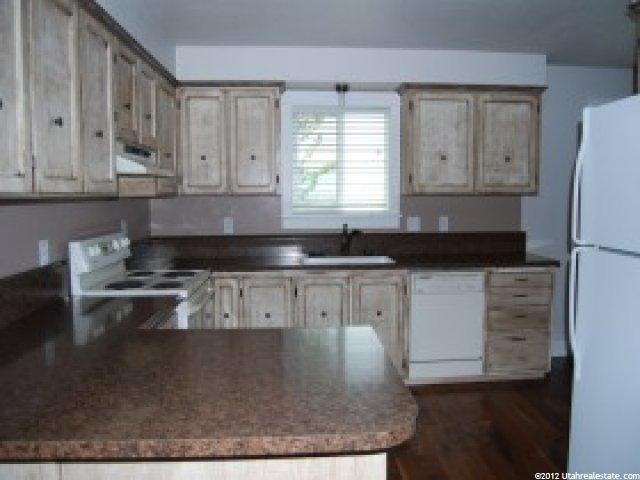 9 N Cherry Dr, Providence, UT 84332 — photo 2