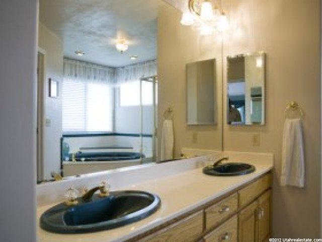 2133 E Scenic Oaks Cv, Sandy, UT 84092 — photo 12