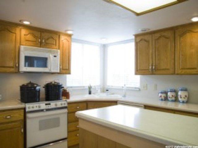 2133 E Scenic Oaks Cv, Sandy, UT 84092 — photo 8