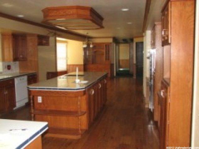 814 E 400 S, Kaysville, UT 84037 — photo 3