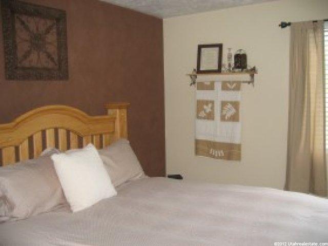 2142 N 1450 E, Layton, UT 84040 — photo 8