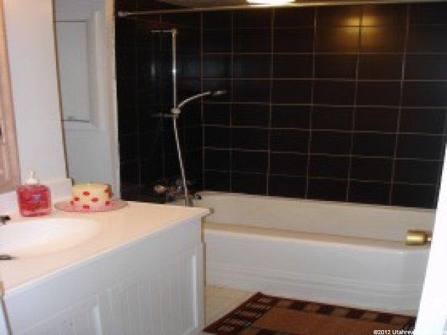 363 W 5000 S, Washington Terrace, UT 84405 — photo 9