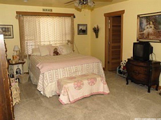 298 E 3725 N, North Ogden, UT 84414 — photo 11