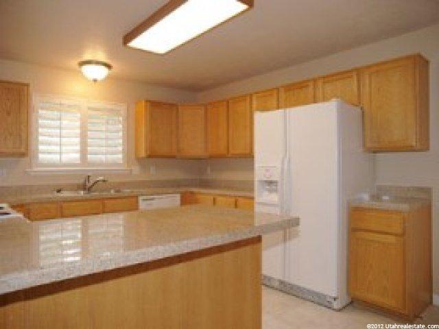 8480 S 300 E, Sandy, UT 84070 — photo 5