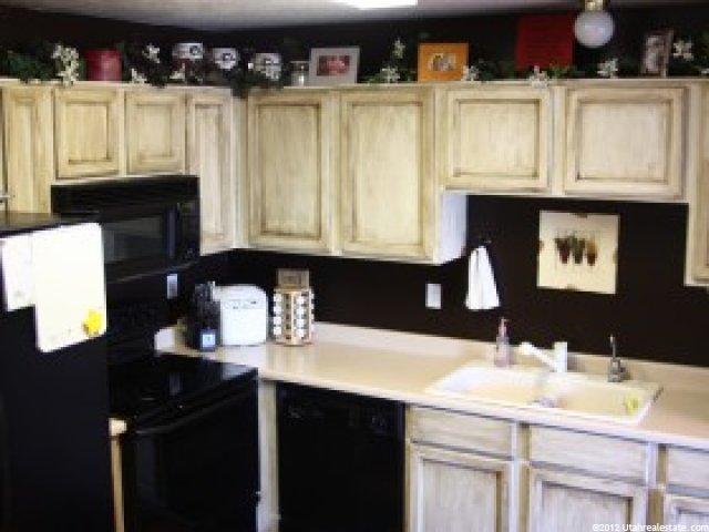 143 E Wayfield Dr, Draper, UT 84020 — photo 2