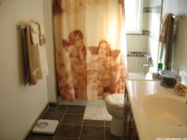 64 E 975 S, Layton, UT 84041 — photo 7