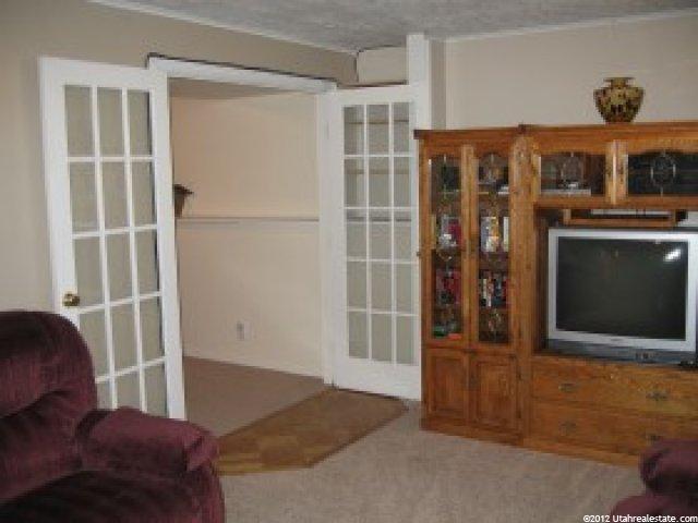 64 E 975 S, Layton, UT 84041 — photo 8