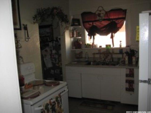 578 32nd St, Ogden, UT 84403 — photo 2