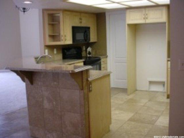 2198 E Oak Leaf Way S, Sandy, UT 84092 — photo 2