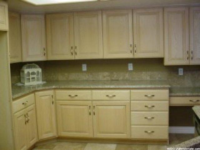 2198 E Oak Leaf Way S, Sandy, UT 84092 — photo 3
