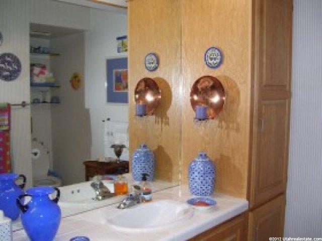 1880 S High Pointe Dr E, Bountiful, UT 84010 — photo 9