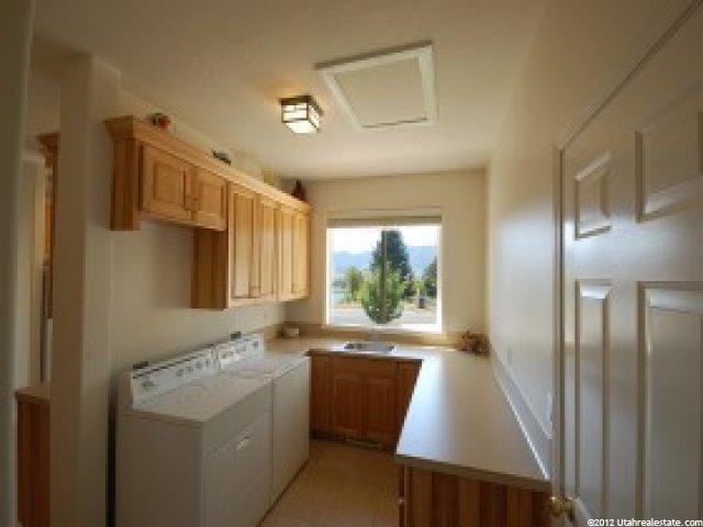 190 W 400 S, Hyrum, UT 84319 — photo 7