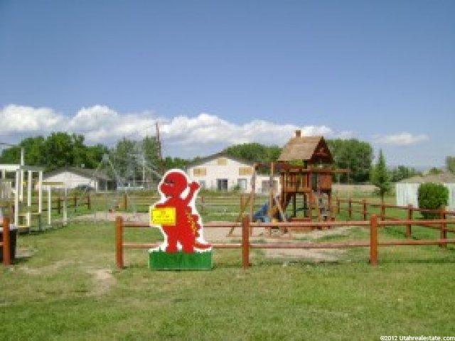 930 N Vernal Ave, Vernal, UT 84078 — photo 4