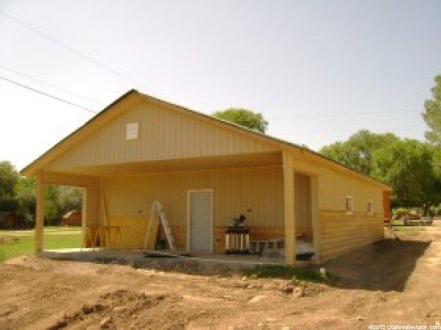 930 N Vernal Ave, Vernal, UT 84078 — photo 6