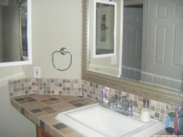 40 E 400 S, Bountiful, UT 84010 — photo 3