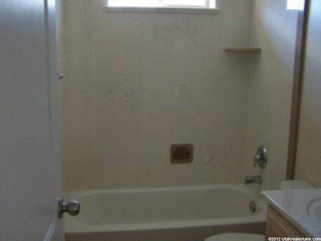 576 E 200 N, Kaysville, UT 84037 — photo 11