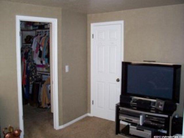 5523 S 3000 W, Roy, UT 84067 — photo 9