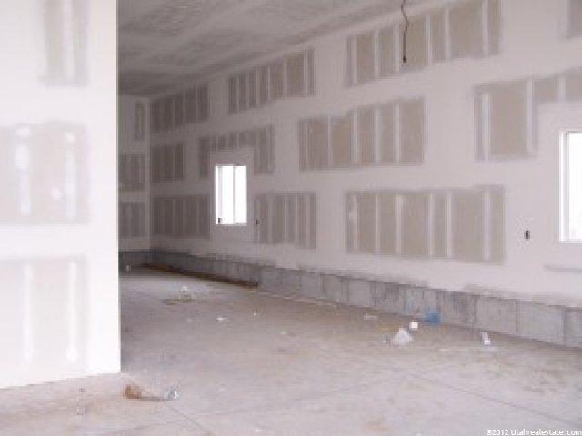 2652 W 2500 N, Farr West, UT 84404 — photo 3