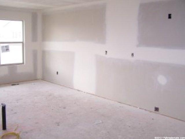2652 W 2500 N, Farr West, UT 84404 — photo 4