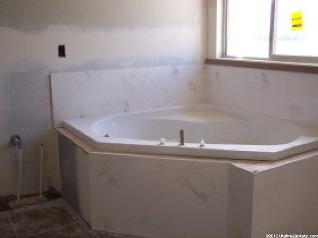 2409 N 2575 W, Farr West, UT 84404 — photo 4