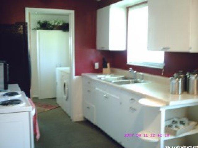 521 E 450 S, Clearfield, UT 84015 — photo 9