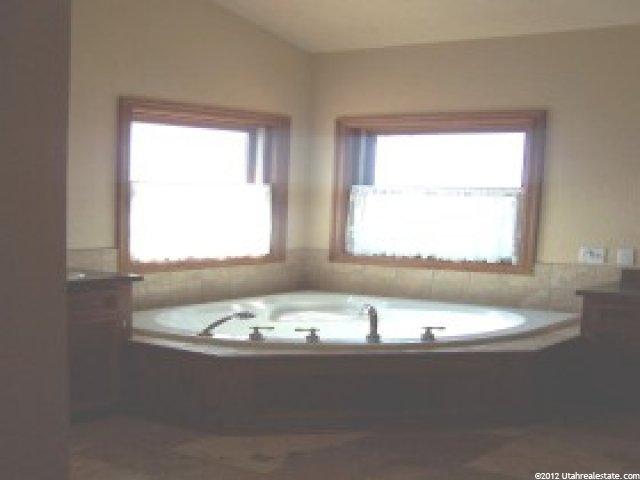 4983 S 1410 E, Ogden, UT 84403 — photo 9