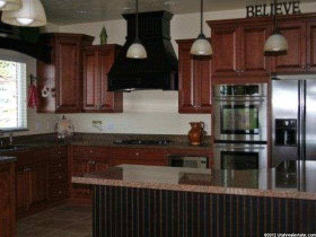 49 N Mountain Rd, Fruit Heights, UT 84037 — photo 2