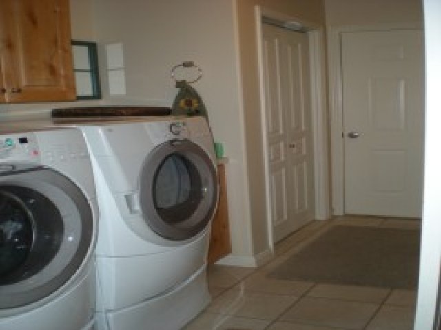 1526 Doral Dr, Syracuse, UT 84075 — photo 10