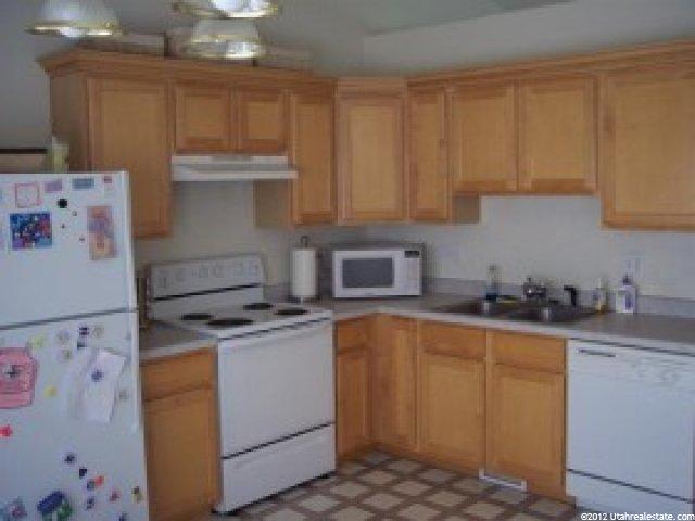 128 E 1450 N, Layton, UT 84041 — photo 3