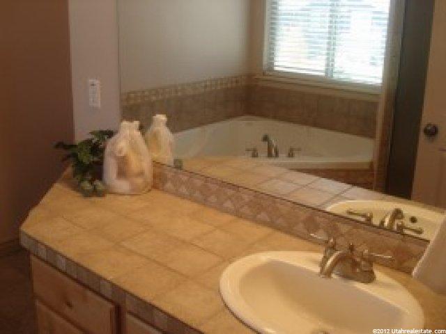 4892 W Weatherwood Ln S, Herriman, UT 84096 — photo 4
