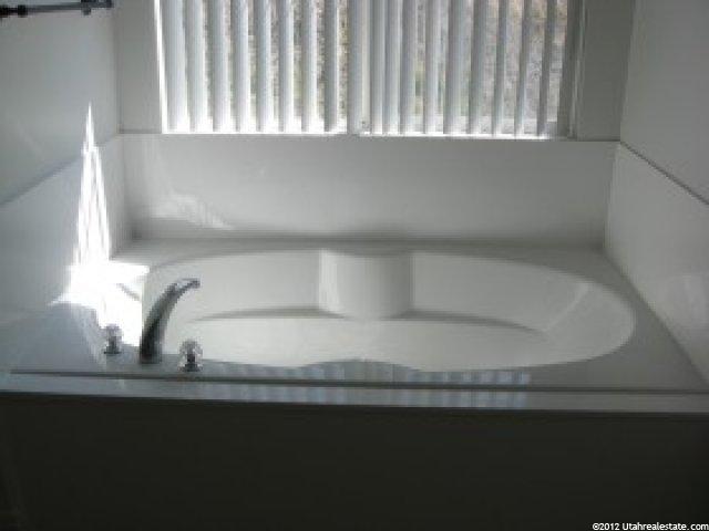 2004 E Stoneleigh Dr S, Draper, UT 84020 — photo 3