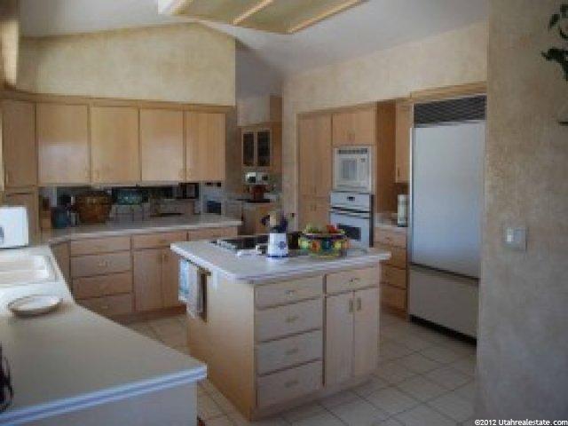 890 W Hampton Rd S, St. George, UT 84770 — photo 8