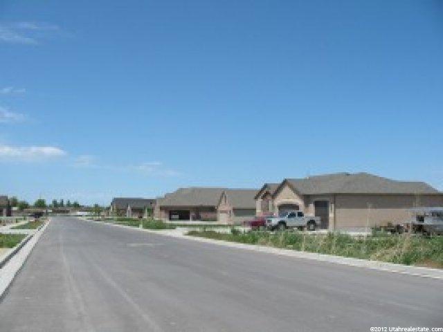 331 E Pear St, Grantsville, UT 84029 — photo 2