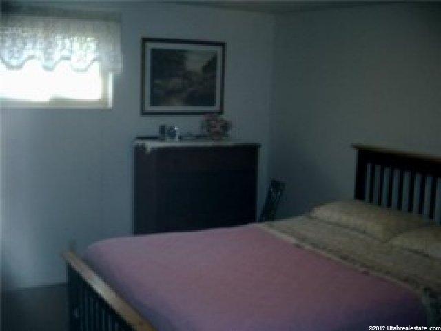 672 N 1420 W, Clinton, UT 84015 — photo 6