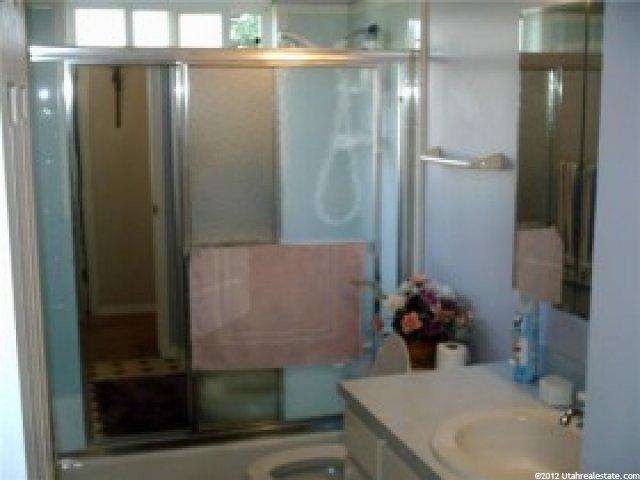 672 N 1420 W, Clinton, UT 84015 — photo 8