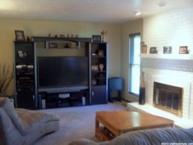 583 W 1350 N, Clinton, UT 84015 — photo 3