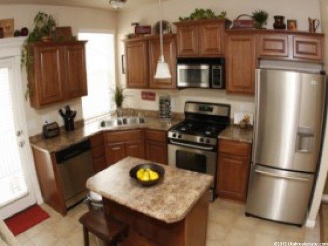 914 Farmington Xing, Farmington, UT 84025 — photo 2