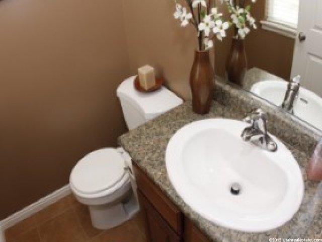 914 Farmington Xing, Farmington, UT 84025 — photo 10