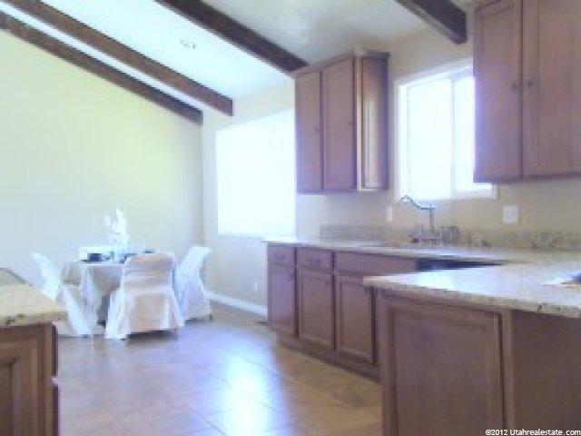 10900 Pleasant View Dr, Sandy, UT 84092 — photo 6