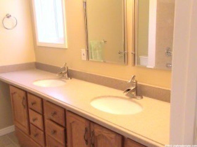 10900 Pleasant View Dr, Sandy, UT 84092 — photo 8
