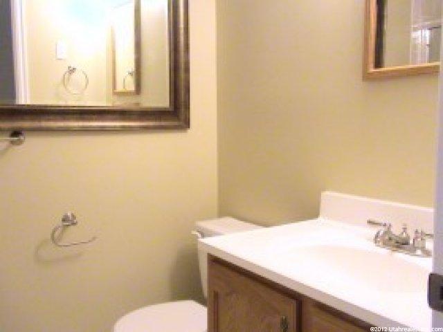 10900 Pleasant View Dr, Sandy, UT 84092 — photo 10